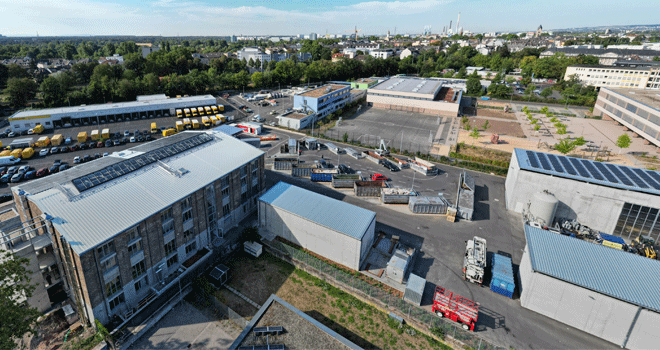Blick auf das Areal mit Formenwerk und Werkstoffhof-West sowie Neubauten der Ämter image