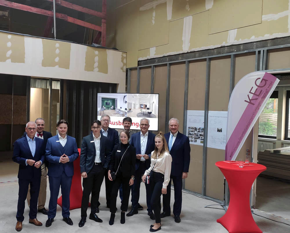 Baustellenbesuch im zukünftigen Ausbildungszentrum für Bankkaufleute. Bild: BSMF
